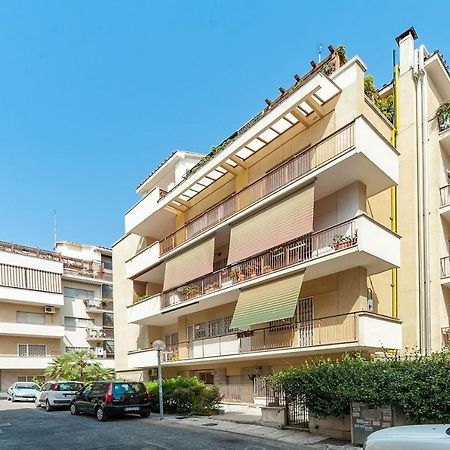 St. Peter - Loft At 50M From Metro Apartment Exterior photo